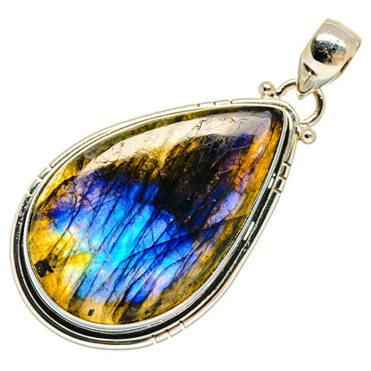 Labradorite Pendants handcrafted by Ana Silver Co - PD23569 - Photo 2