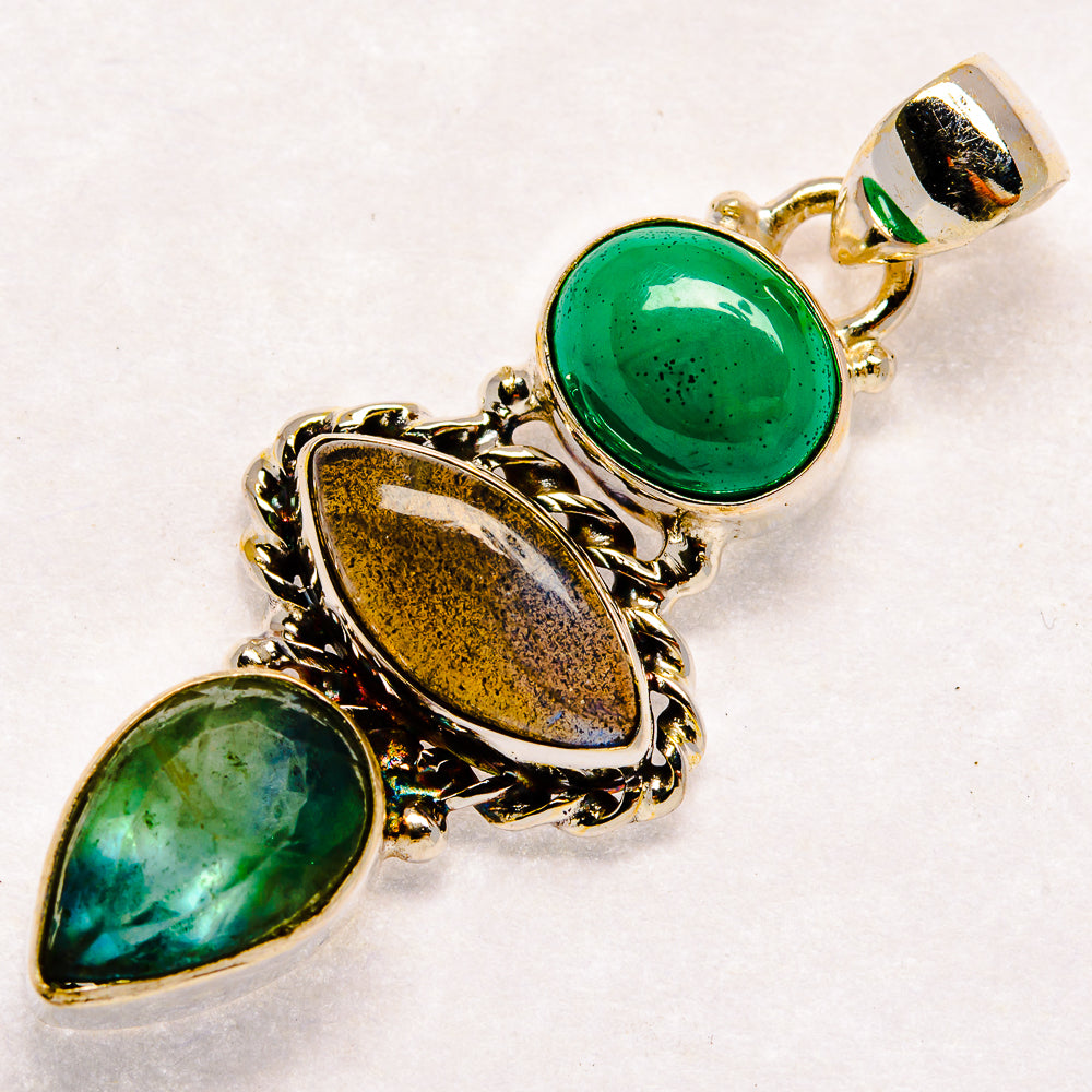 Labradorite Pendants handcrafted by Ana Silver Co - PD23628 - Photo 2