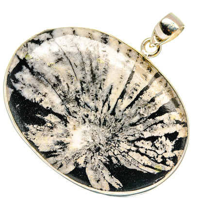 Chrysanthemum Stone Pendants handcrafted by Ana Silver Co - PD23832 - Photo 2
