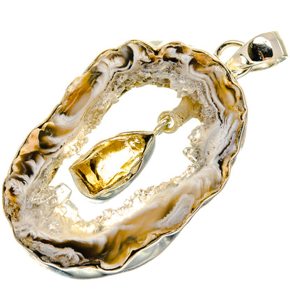 Occo Geode Pendants handcrafted by Ana Silver Co - PD24582 - Photo 2