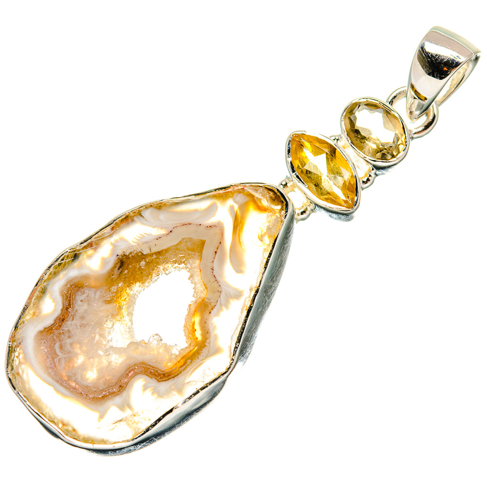 Occo Geode Pendants handcrafted by Ana Silver Co - PD24787 - Photo 2