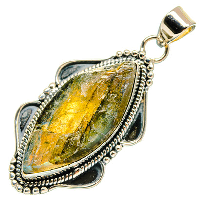Labradorite Pendants handcrafted by Ana Silver Co - PD25426 - Photo 2