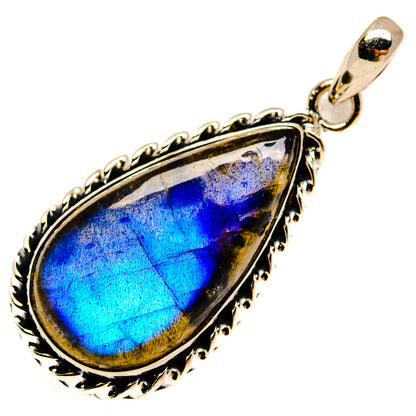 Labradorite Pendants handcrafted by Ana Silver Co - PD26300 - Photo 2