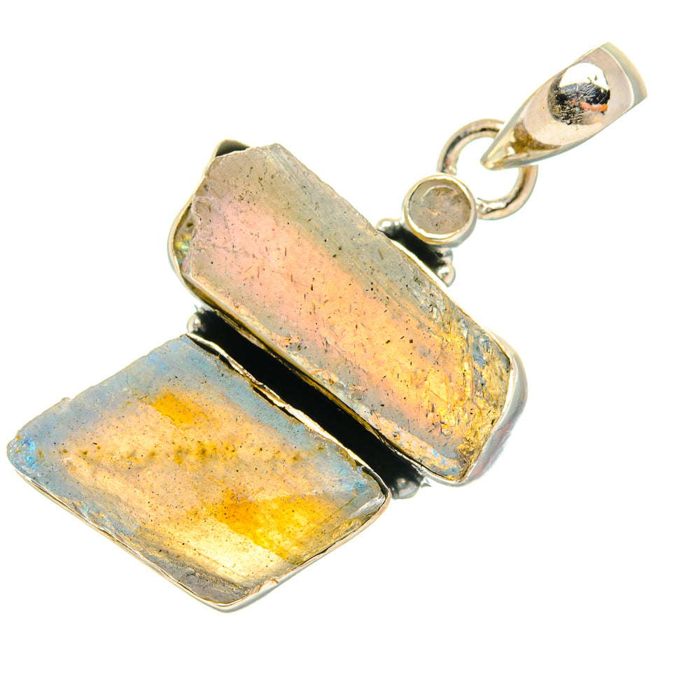 Labradorite Pendants handcrafted by Ana Silver Co - PD27077 - Photo 2