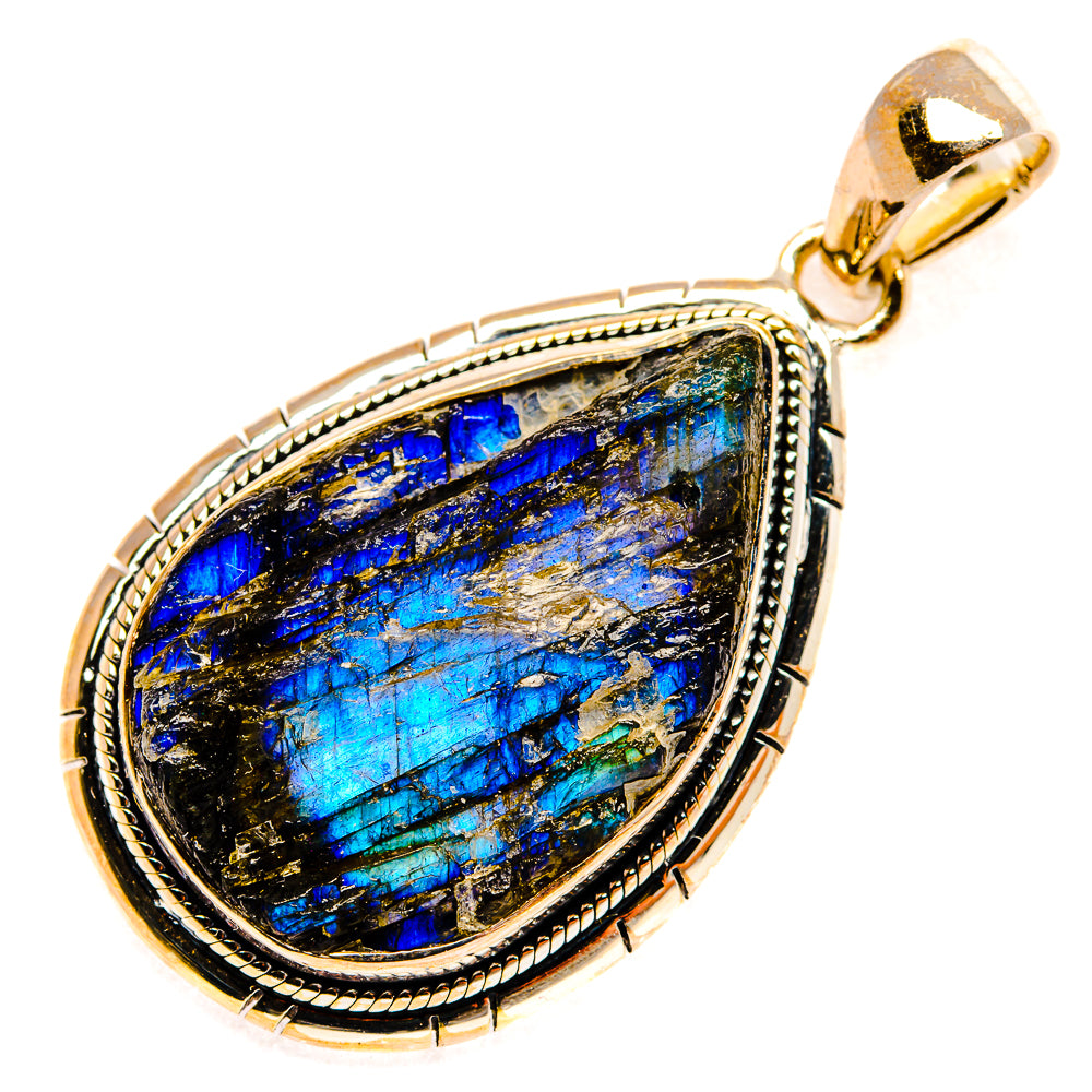 Labradorite Pendants handcrafted by Ana Silver Co - PD27252 - Photo 2