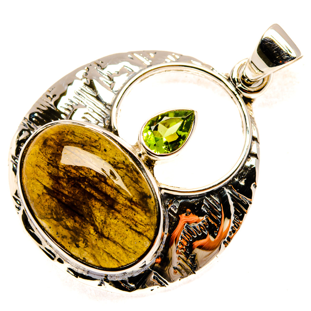 Labradorite Pendants handcrafted by Ana Silver Co - PD28001 - Photo 2