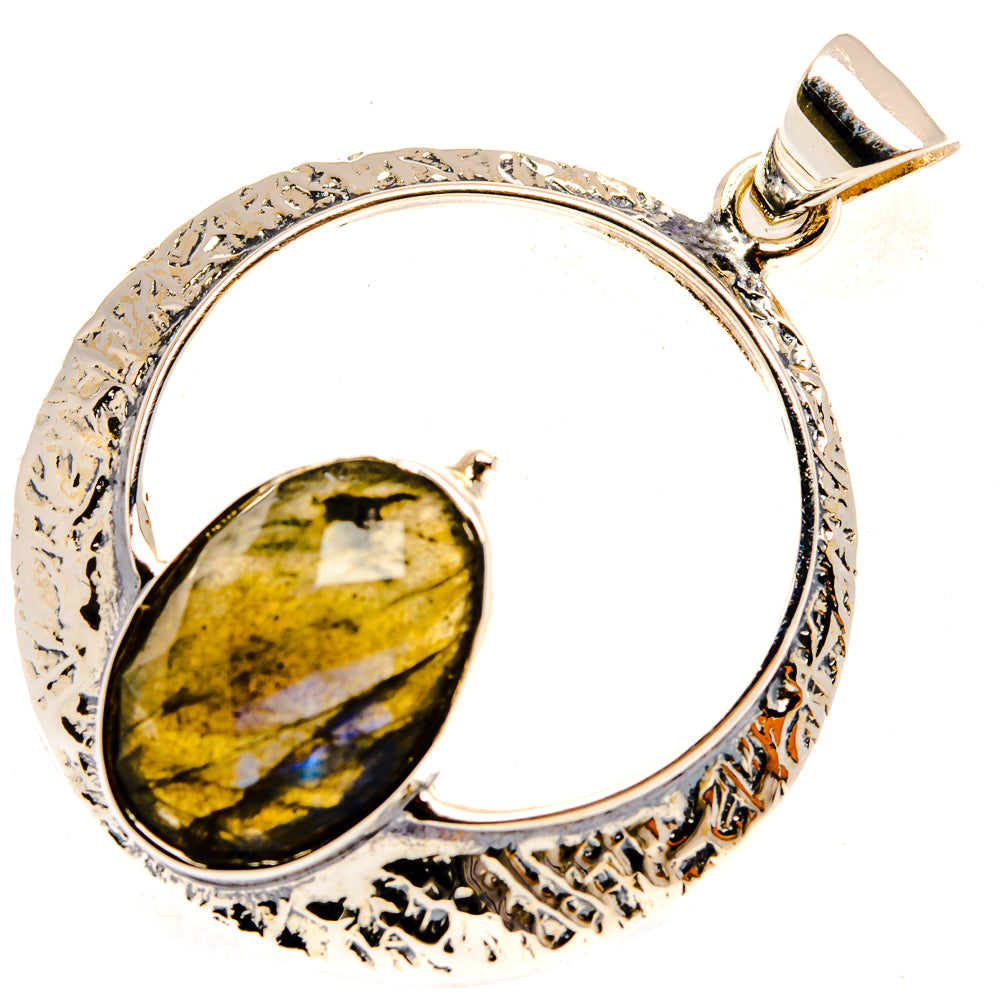 Labradorite Pendants handcrafted by Ana Silver Co - PD28019 - Photo 2
