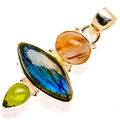 Labradorite Pendants handcrafted by Ana Silver Co - PD28366 - Photo 2