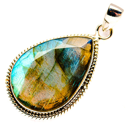 Labradorite Pendants handcrafted by Ana Silver Co - PD28457 - Photo 2