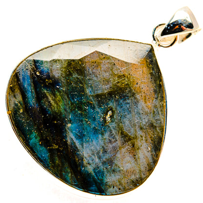 Labradorite Pendants handcrafted by Ana Silver Co - PD28685 - Photo 2