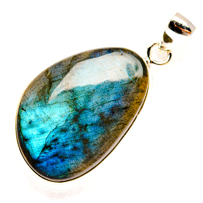 Labradorite Pendants handcrafted by Ana Silver Co - PD28808 - Photo 2