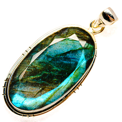 Labradorite Pendants handcrafted by Ana Silver Co - PD28820 - Photo 2