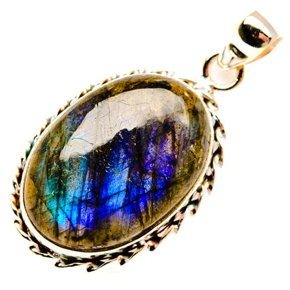 Labradorite Pendants handcrafted by Ana Silver Co - PD29086 - Photo 2