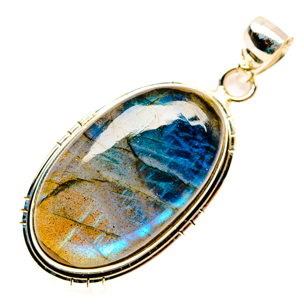 Labradorite Pendants handcrafted by Ana Silver Co - PD29095 - Photo 2