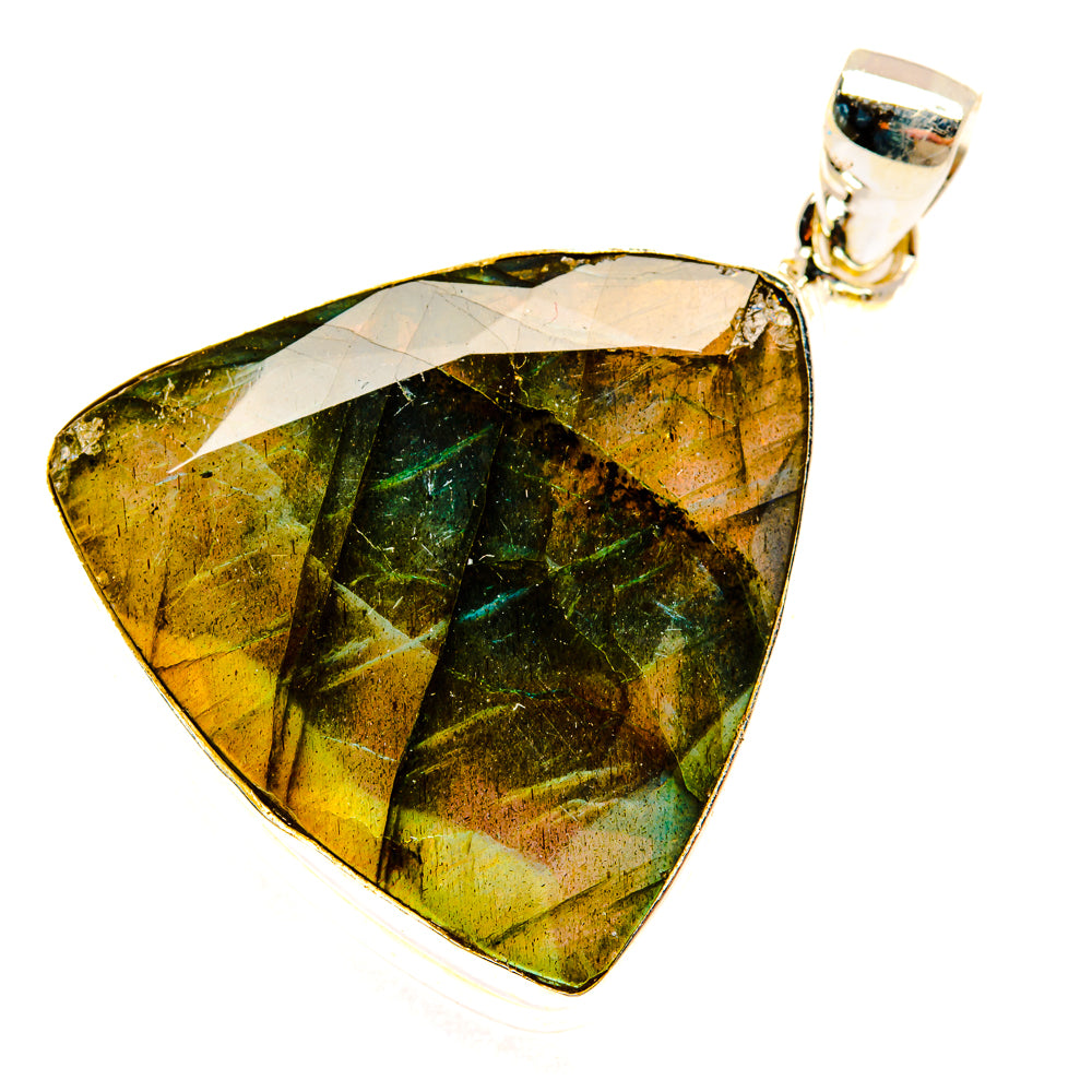 Labradorite Pendants handcrafted by Ana Silver Co - PD29098 - Photo 2