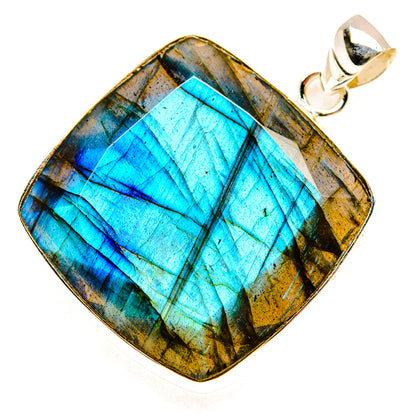 Labradorite Pendants handcrafted by Ana Silver Co - PD29104 - Photo 2