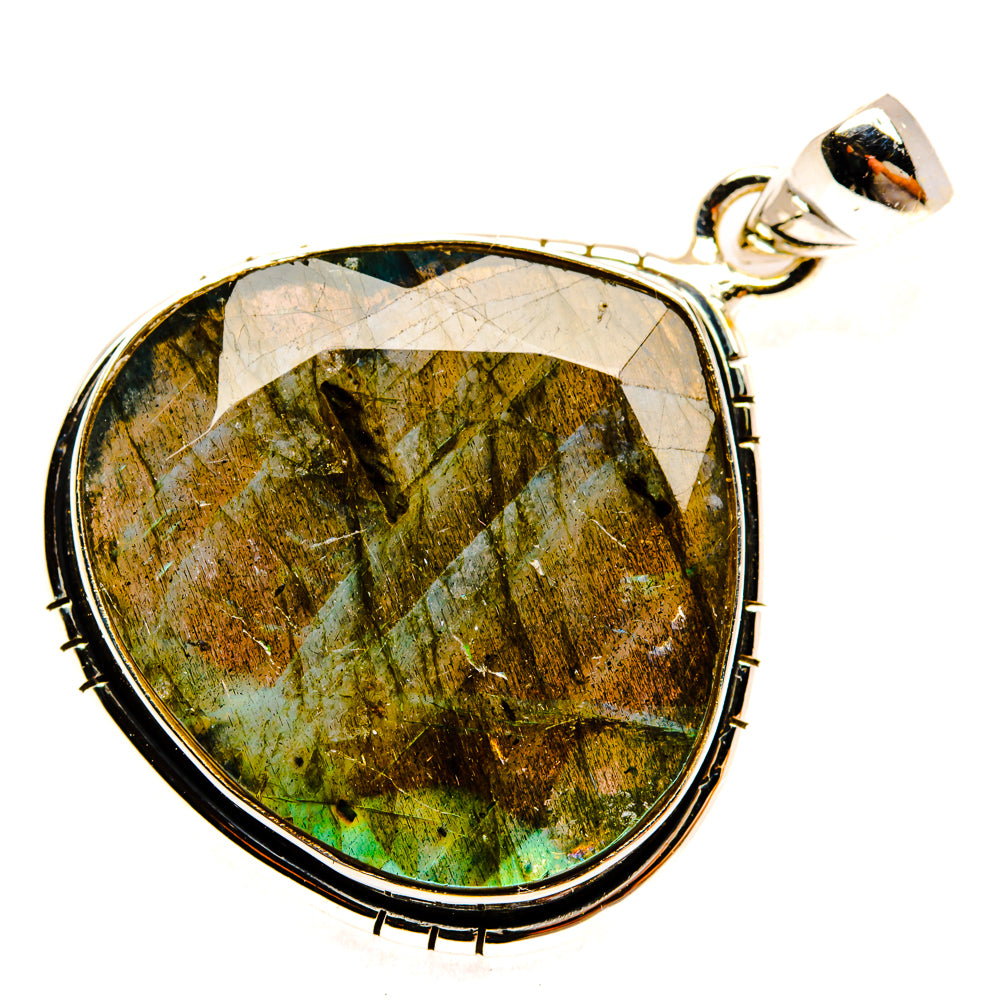 Labradorite Pendants handcrafted by Ana Silver Co - PD29122 - Photo 2