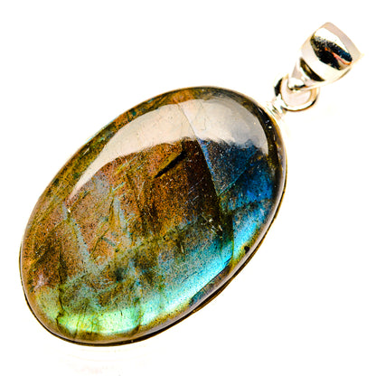 Labradorite Pendants handcrafted by Ana Silver Co - PD29123 - Photo 2