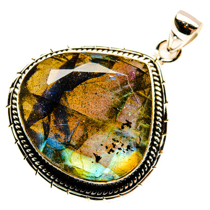 Labradorite Pendants handcrafted by Ana Silver Co - PD29303 - Photo 2