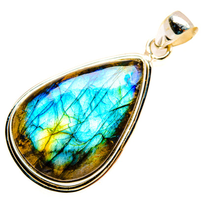 Labradorite Pendants handcrafted by Ana Silver Co - PD29305 - Photo 2