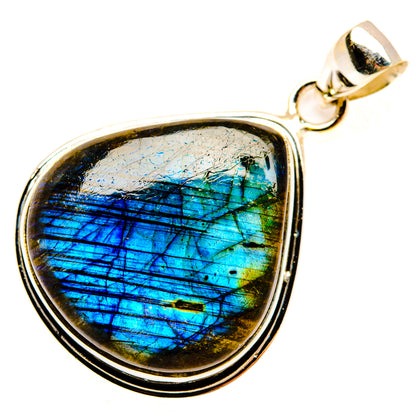 Labradorite Pendants handcrafted by Ana Silver Co - PD29312 - Photo 2
