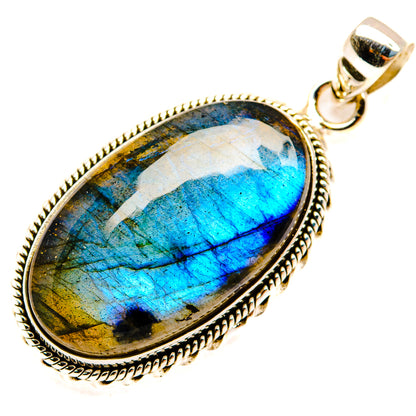 Labradorite Pendants handcrafted by Ana Silver Co - PD29316 - Photo 2
