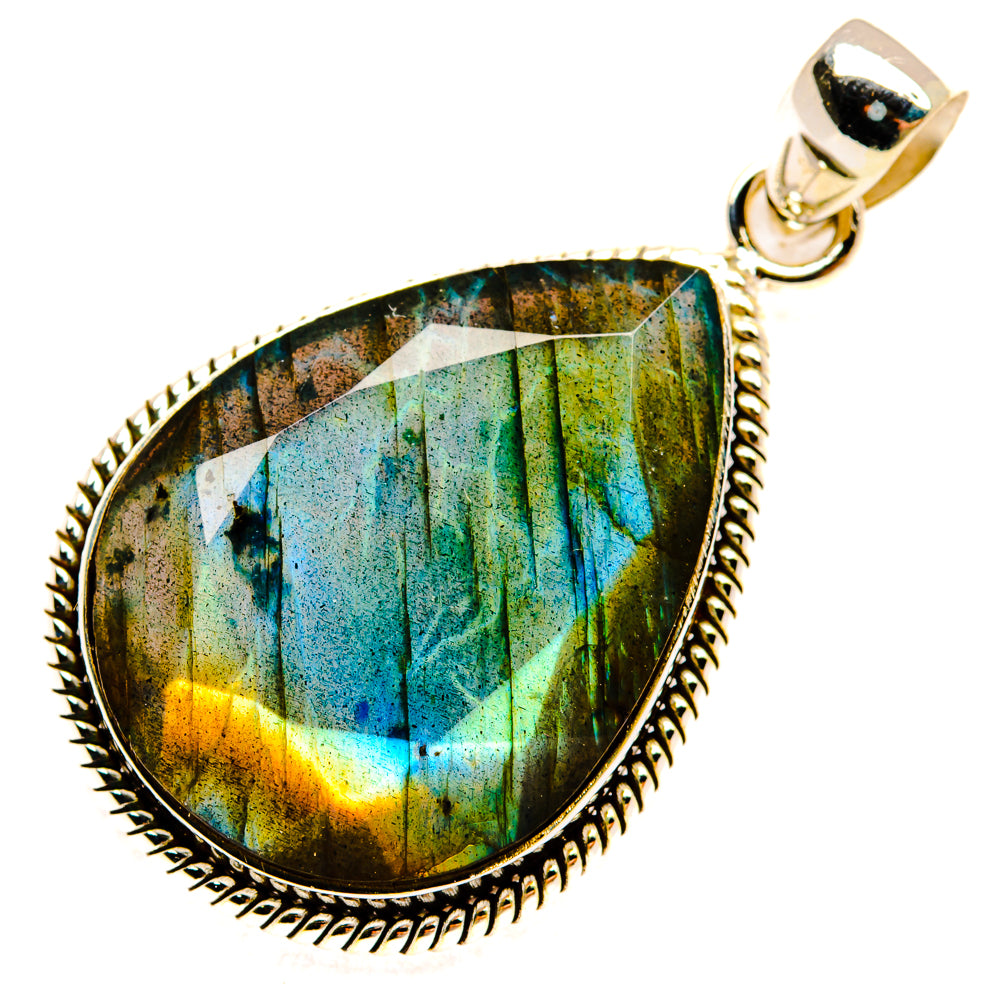 Labradorite Pendants handcrafted by Ana Silver Co - PD29335 - Photo 2