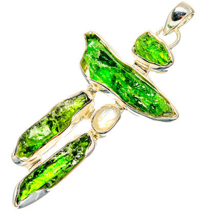 Chrome Diopside Pendants handcrafted by Ana Silver Co - PD29359 - Photo 2