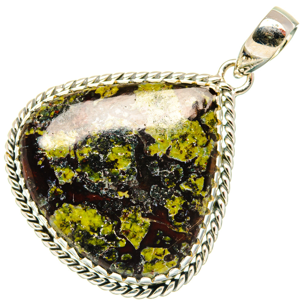 925 sterling silver pendant with oval dark green stone, twisted rope frame and bail