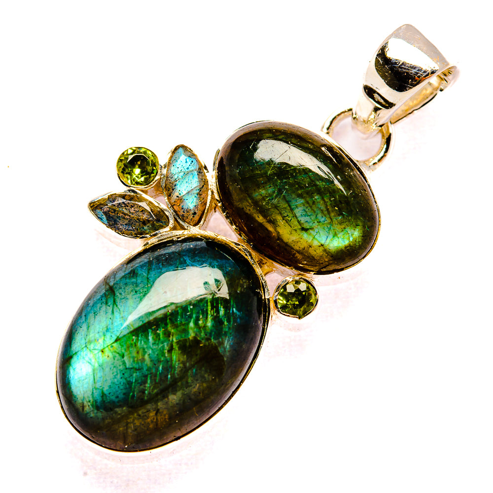 Labradorite Pendants handcrafted by Ana Silver Co - PD31009 - Photo 2