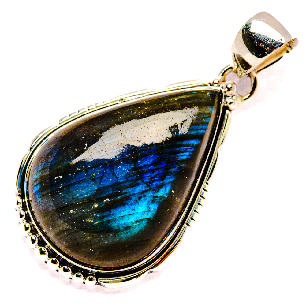 Labradorite Pendants handcrafted by Ana Silver Co - PD31011 - Photo 2