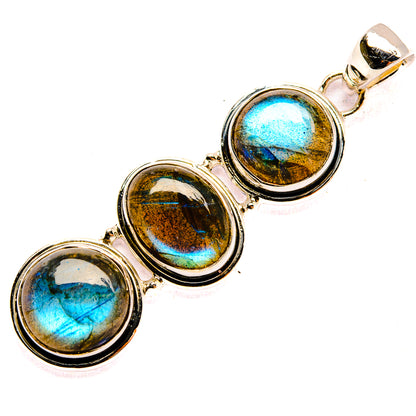 Labradorite Pendants handcrafted by Ana Silver Co - PD31020 - Photo 2