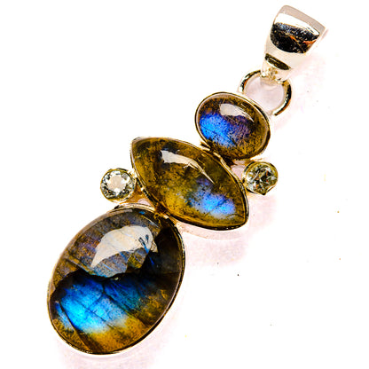 Labradorite Pendants handcrafted by Ana Silver Co - PD31072 - Photo 2