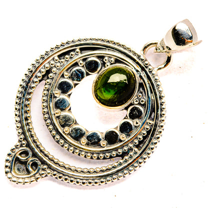 Labradorite Pendants handcrafted by Ana Silver Co - PD31418 - Photo 2