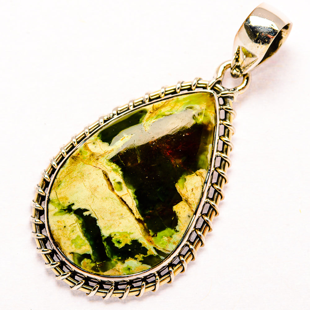 Labradorite Pendants handcrafted by Ana Silver Co - PD31726 - Photo 2