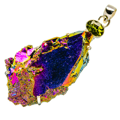 Multicolor gold-foil druzy pendant with green round peridot stone and silver top