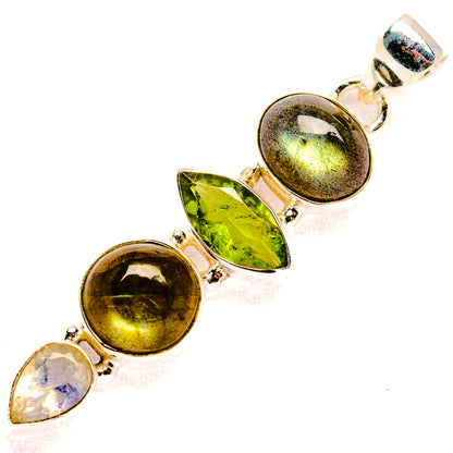 Labradorite Pendants handcrafted by Ana Silver Co - PD33586 - Photo 2