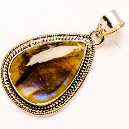 Labradorite Pendants handcrafted by Ana Silver Co - PD34227 - Photo 2