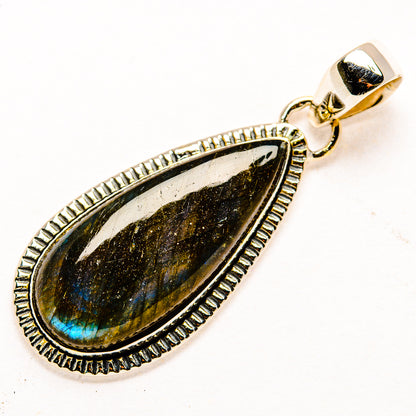 Labradorite Pendants handcrafted by Ana Silver Co - PD34231 - Photo 2
