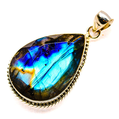 Labradorite Pendants handcrafted by Ana Silver Co - PD34657 - Photo 2