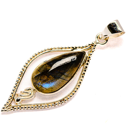 Labradorite Pendants handcrafted by Ana Silver Co - PD35076 - Photo 2