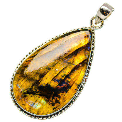 Labradorite Pendants handcrafted by Ana Silver Co - PD35152 - Photo 2