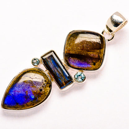 Labradorite Pendants handcrafted by Ana Silver Co - PD35562 - Photo 2