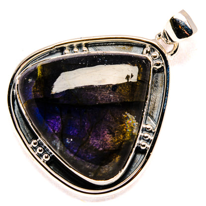 Labradorite Pendants handcrafted by Ana Silver Co - PD36065 - Photo 2
