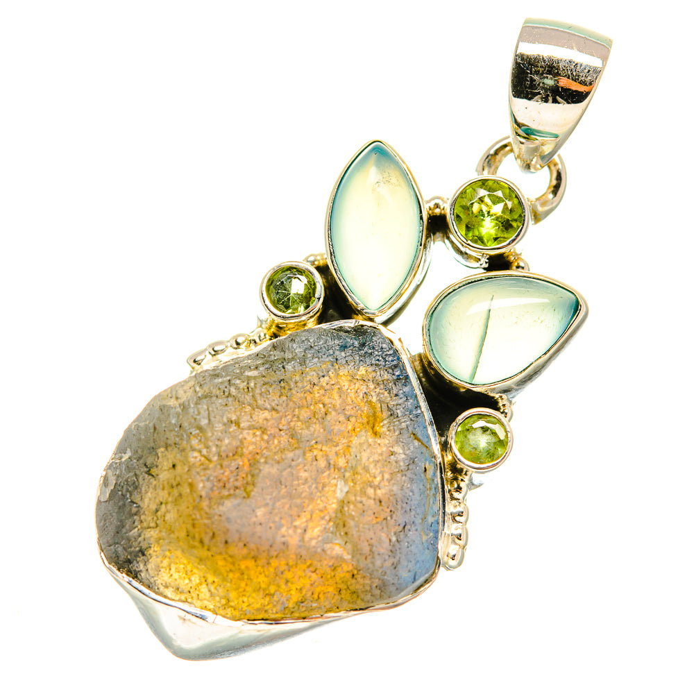 Labradorite Pendants handcrafted by Ana Silver Co - PD5593