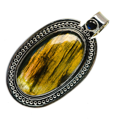 Oval labradorite pendant in 925 silver, gold-green cabochon, beaded bezel and bail