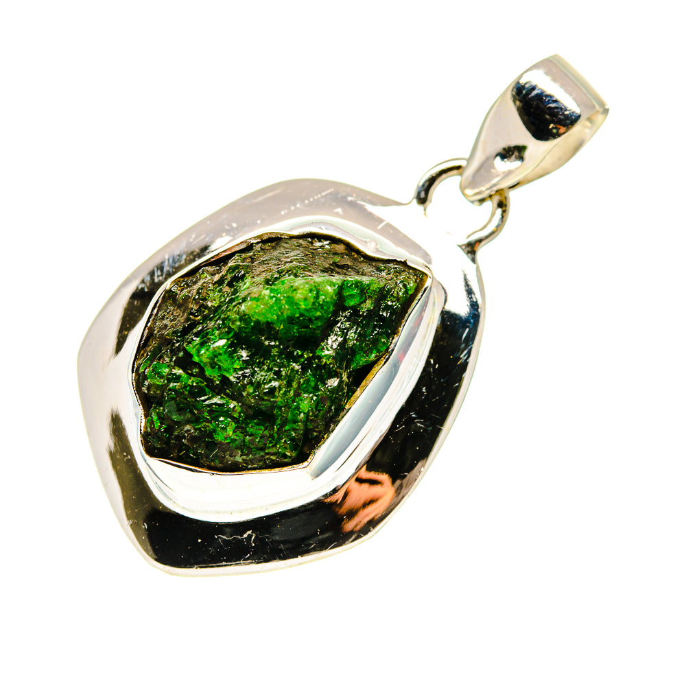 Chrome Diopside Pendants handcrafted by Ana Silver Co - PD742574