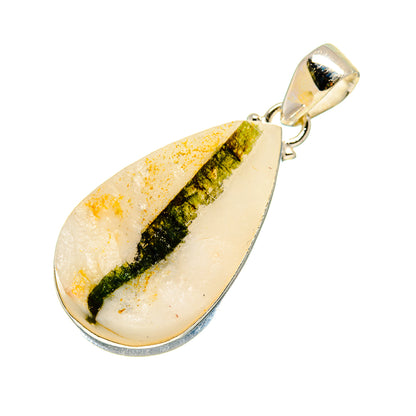 Green Quartz Crystal Pendants handcrafted by Ana Silver Co - PD744965