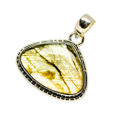 Labradorite pendant in 925 sterling silver with oval gold-green stone bezel