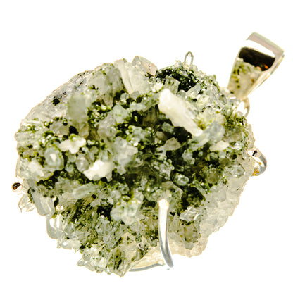 Green Quartz Crystal Pendants handcrafted by Ana Silver Co - PD755530